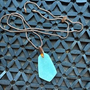 Kendra Scott Aqua Pendant Necklace adjustable